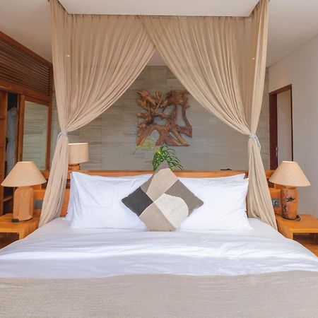Villa Kaliente Toyapakeh المظهر الخارجي الصورة