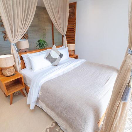 Villa Kaliente Toyapakeh المظهر الخارجي الصورة