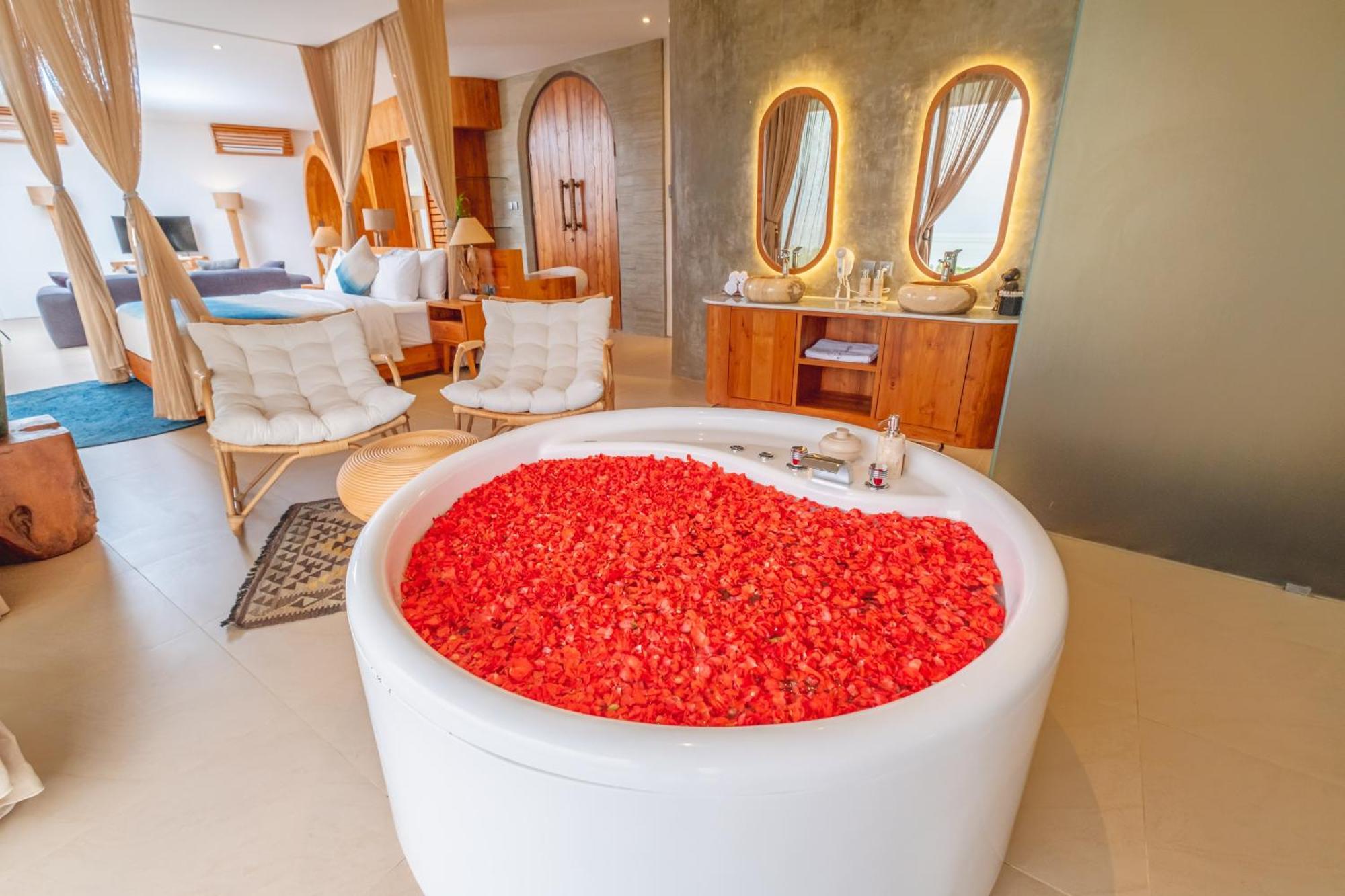 Villa Kaliente Toyapakeh المظهر الخارجي الصورة