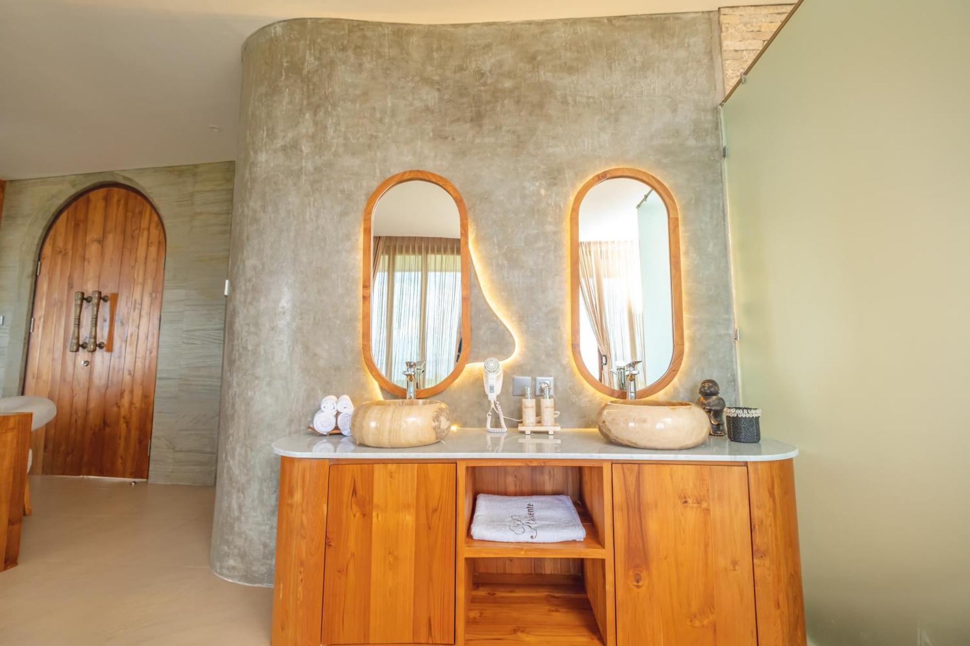 Villa Kaliente Toyapakeh المظهر الخارجي الصورة